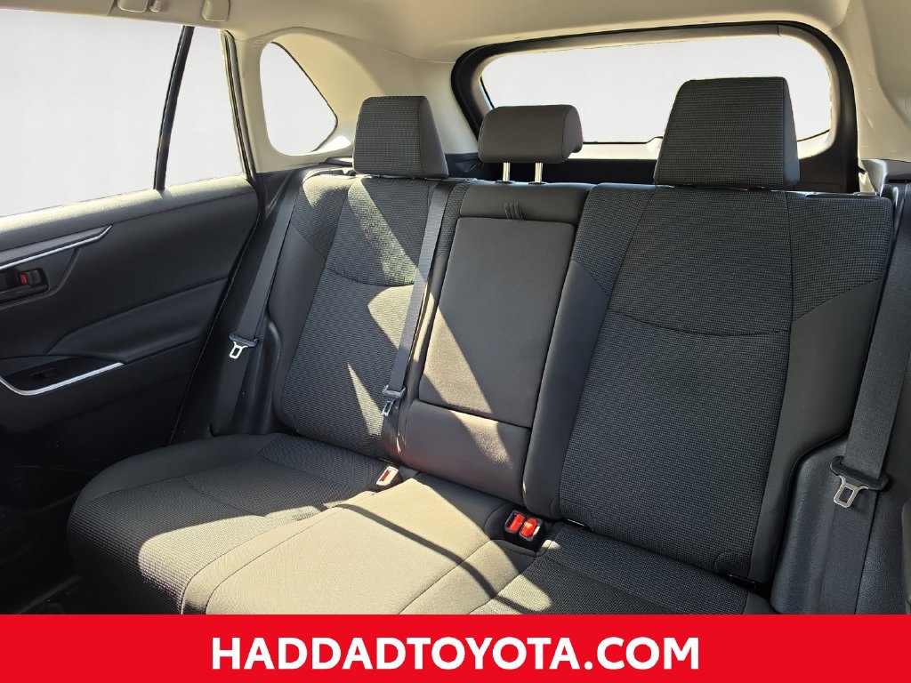 Certified 2023 Toyota RAV4 LE AWD/4WD image 15