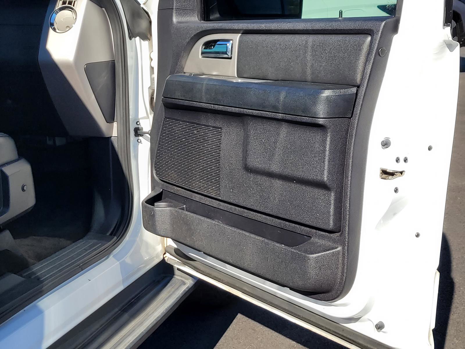 Used 2017 Ford Expedition EL XLT image 22