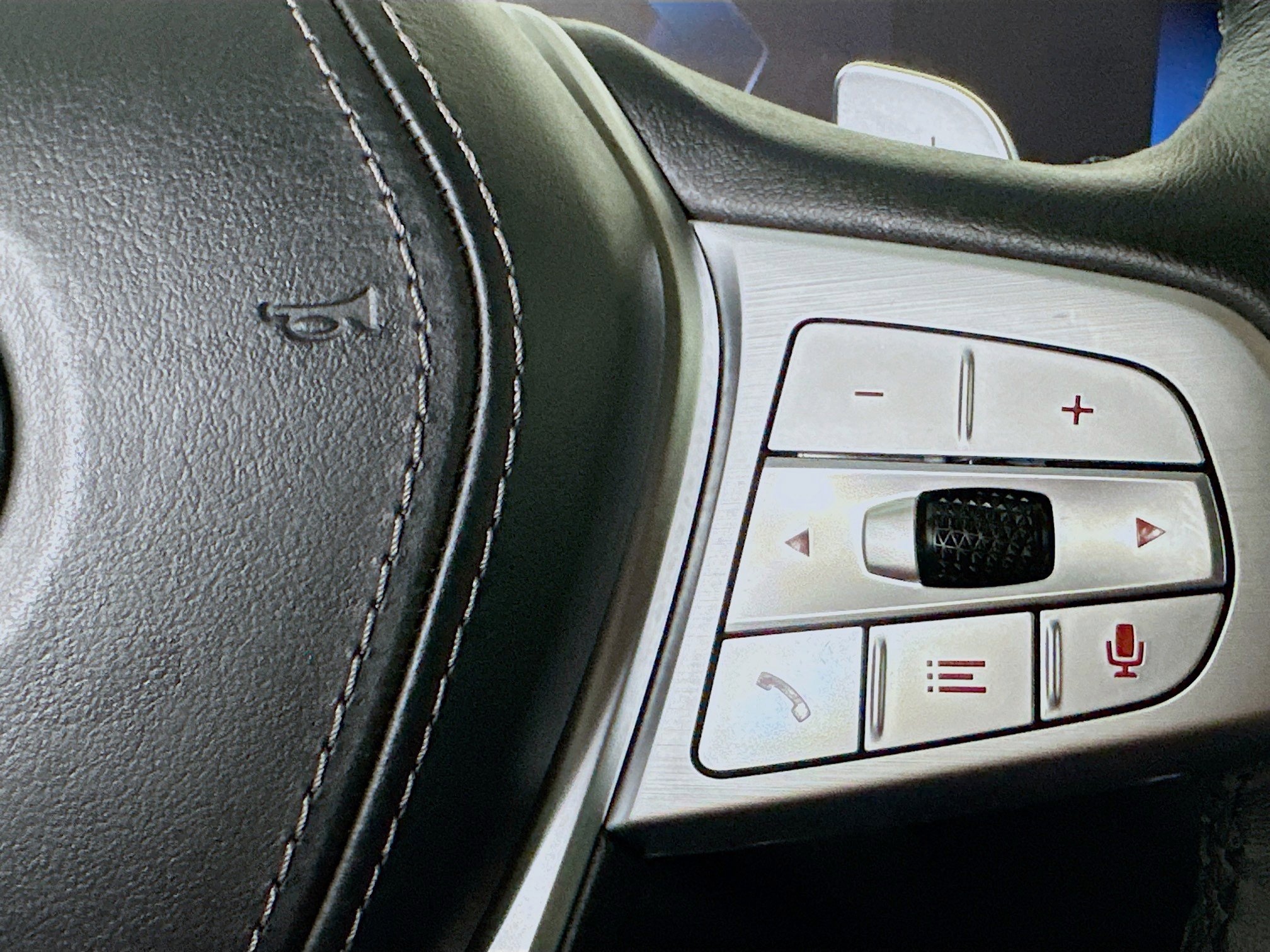 Used 2025 BMW X7 xDrive40i image 17