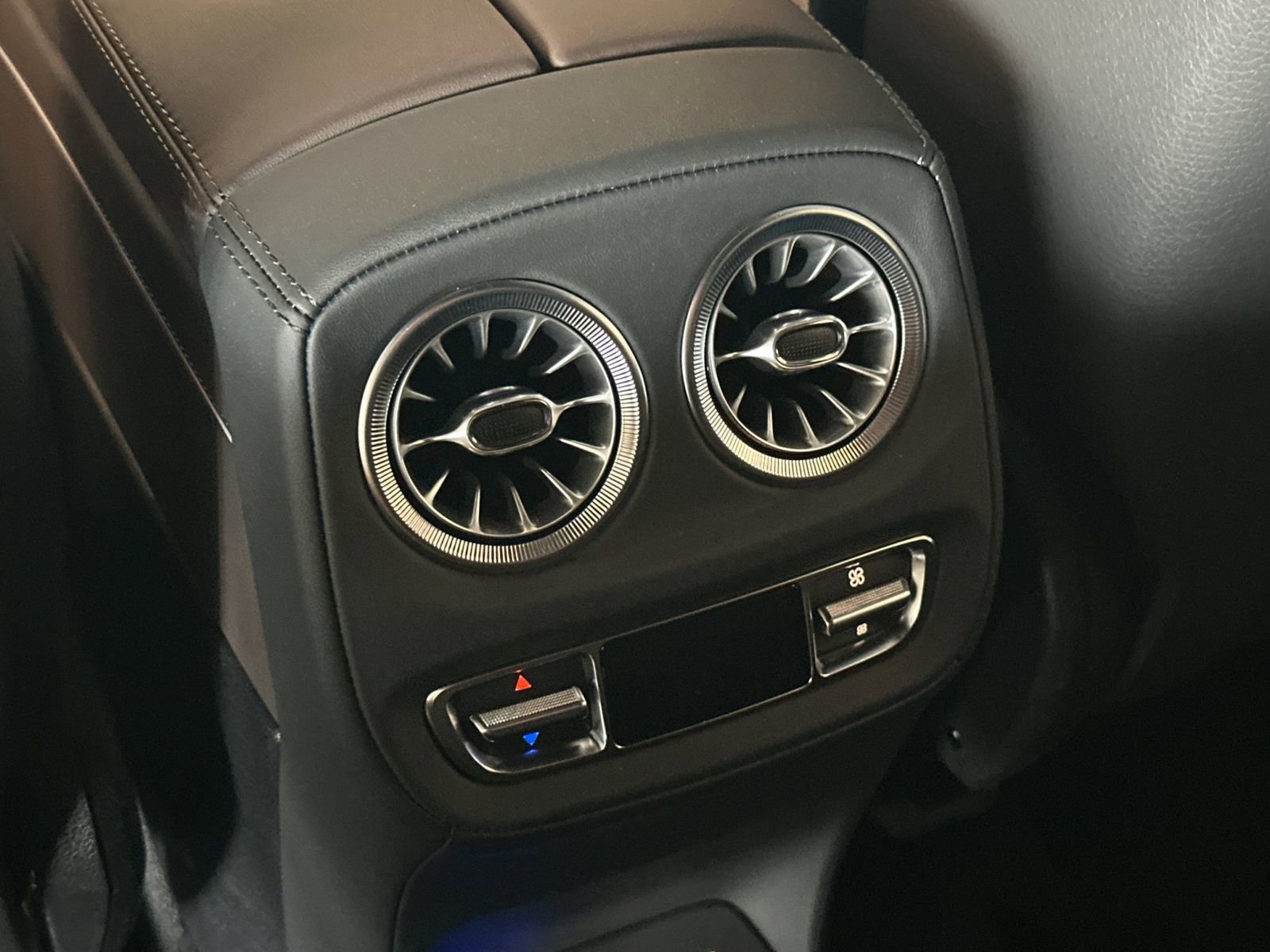 New 2026 Mercedes-Benz G 63 AMG 4MATIC image 13