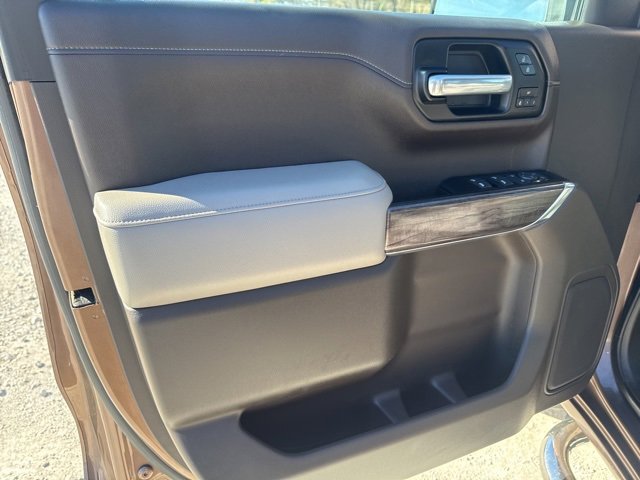 Used 2019 Chevrolet Silverado 1500 LTZ image 28