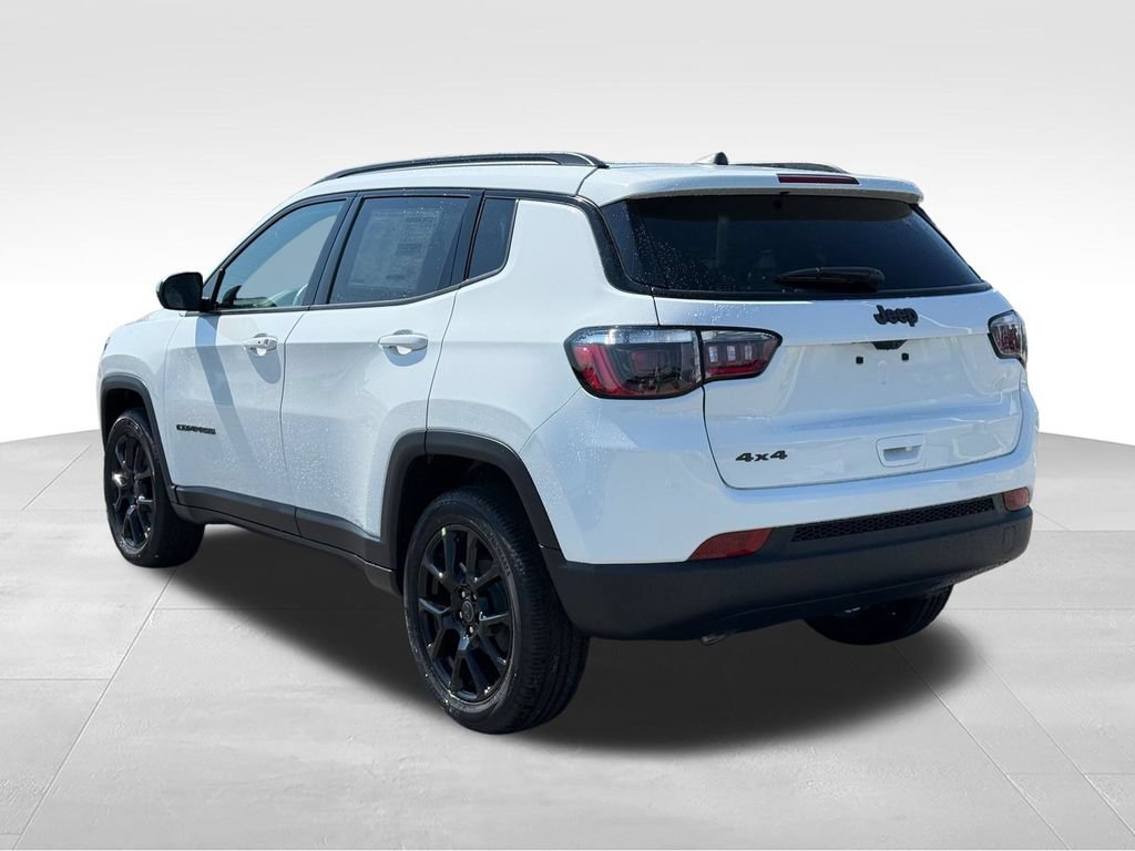 New 2026 Jeep Compass Latitude AWD/4WD image 3