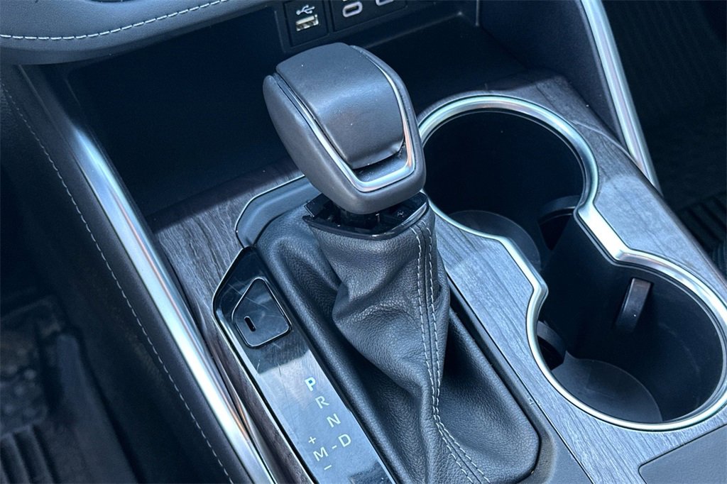 Used 2023 Toyota Highlander Limited image 24