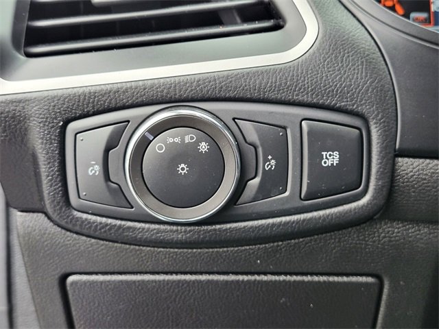 Certified 2022 Ford Edge SE w/ Black Appearance Package image 23