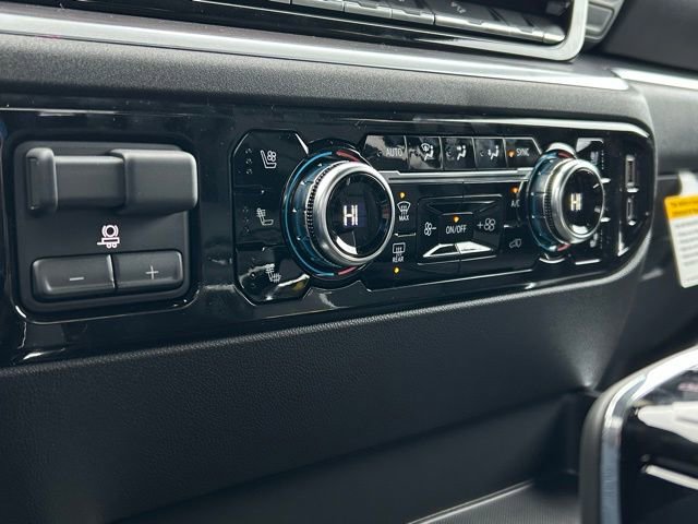 New 2026 GMC Sierra 1500 SLT image 36