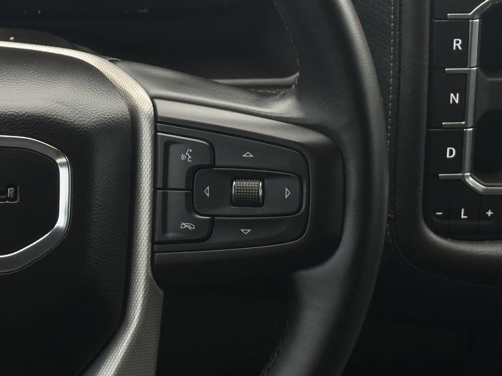 Used 2023 GMC Yukon Denali AWD/4WD image 15