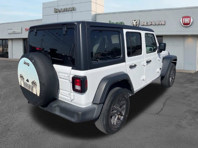 Used 2024 Jeep Wrangler Unlimited Sport AWD/4WD image 3