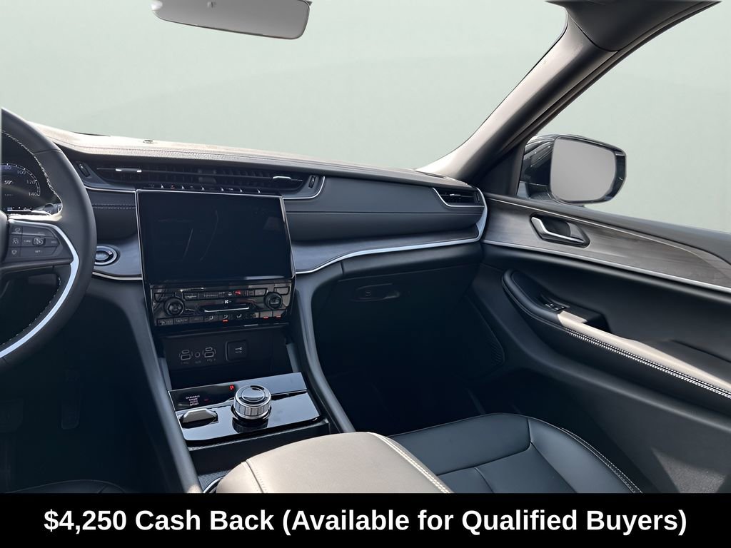 New 2025 Jeep Grand Cherokee Limited AWD/4WD image 24