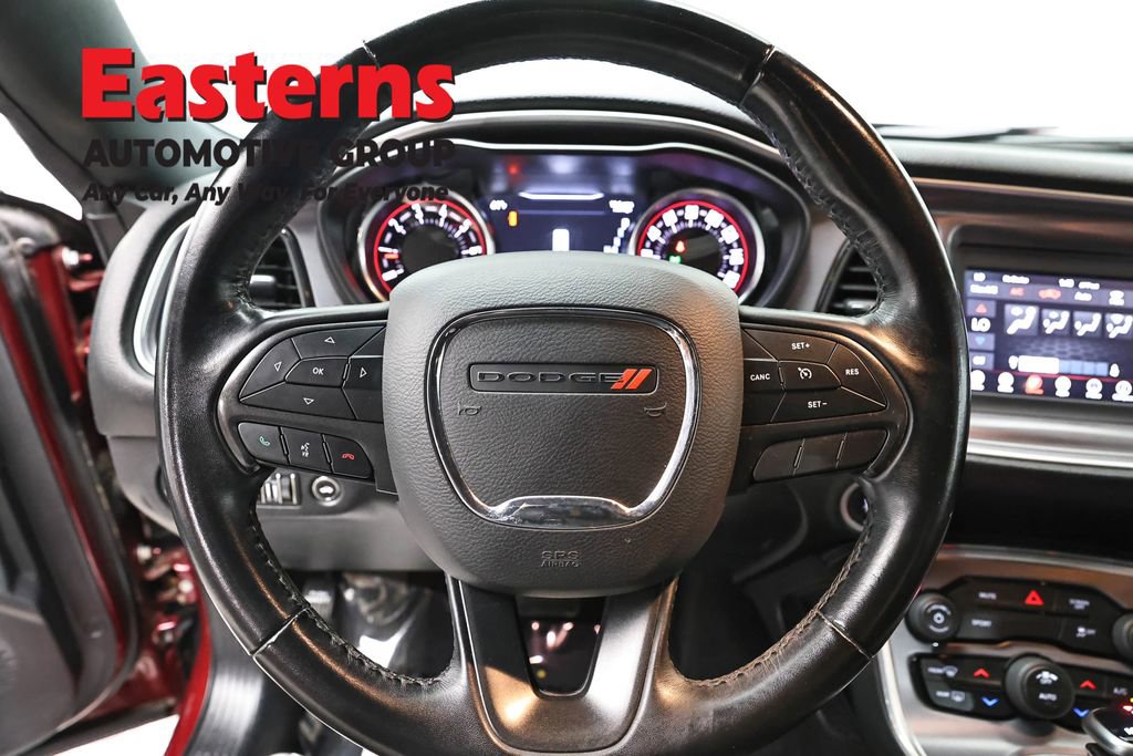 Used 2019 Dodge Challenger SXT AWD/4WD image 10