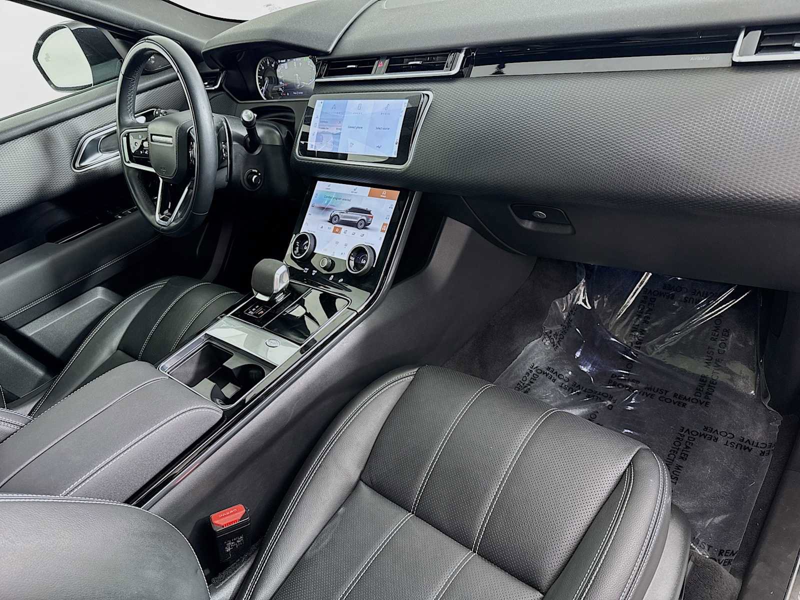 Used 2023 Land Rover Range Rover Velar R-Dynamic S image 29