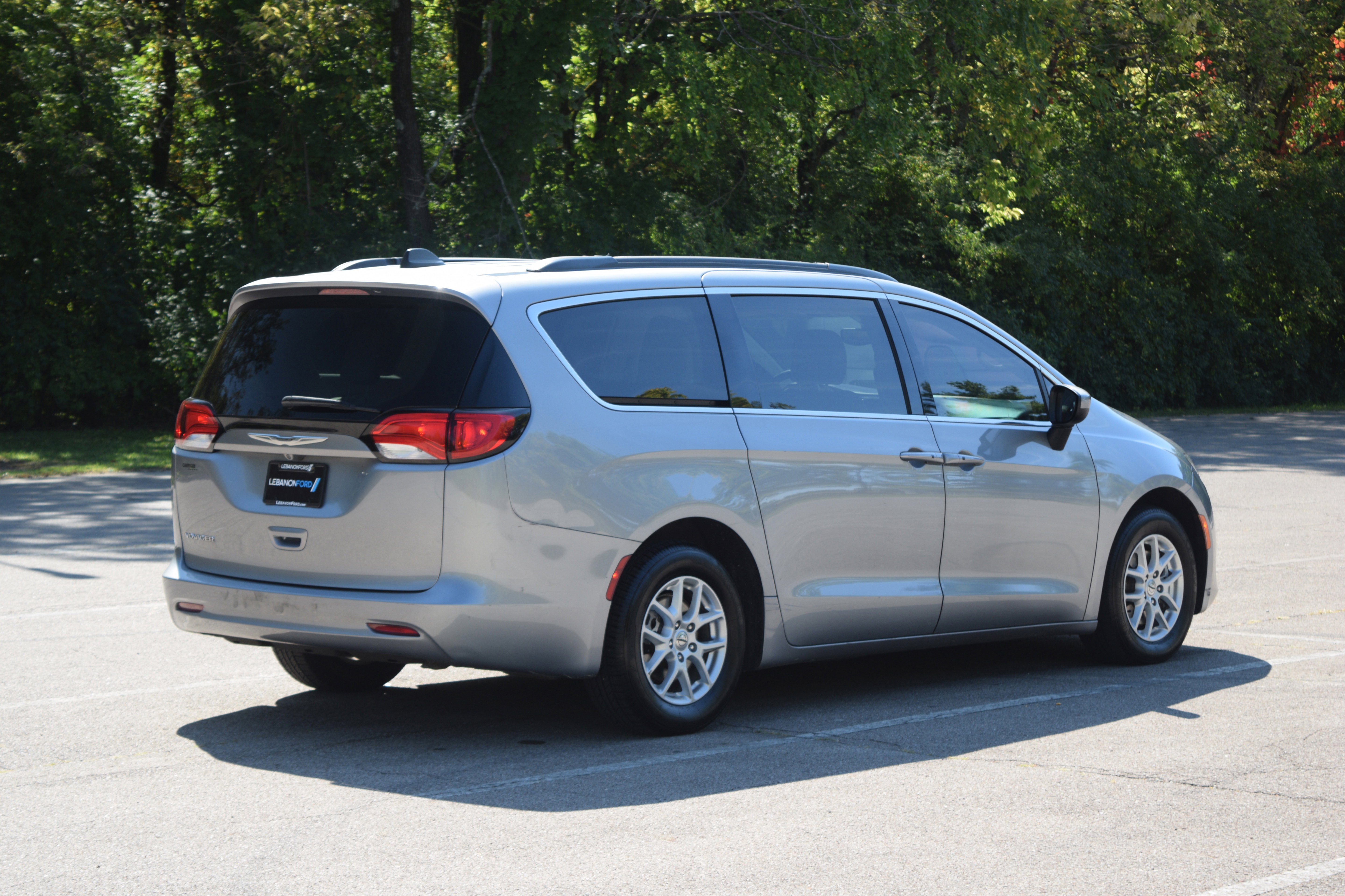Used 2021 Chrysler Voyager Lxi image 27