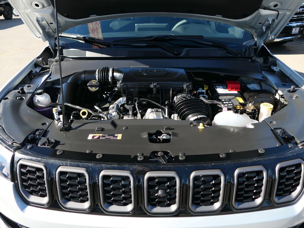 Used 2025 Jeep Compass Limited w/ Driver Assist Group I image 26