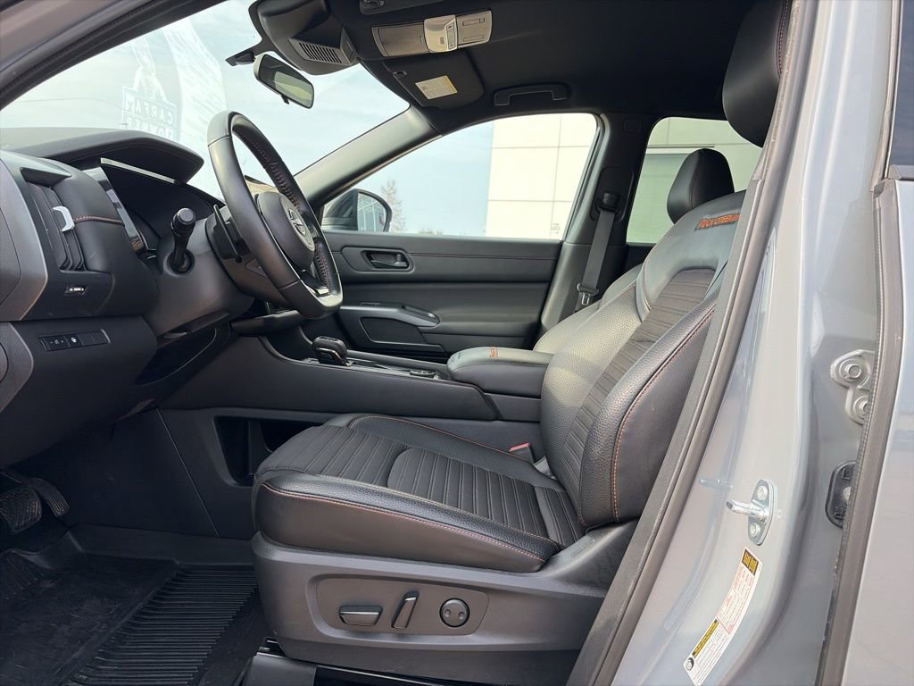 Used 2024 Nissan Pathfinder Rock Creek image 7