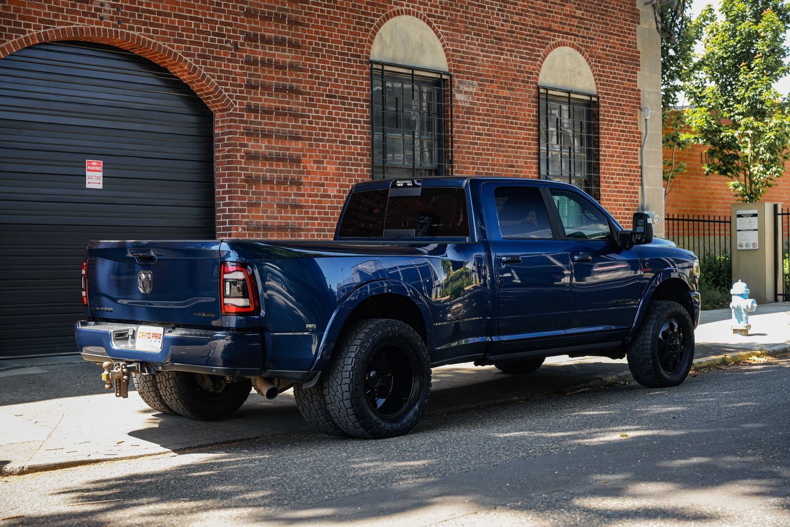 Used 2024 RAM 3500 Limited w/ Night Edition AWD/4WD image 3