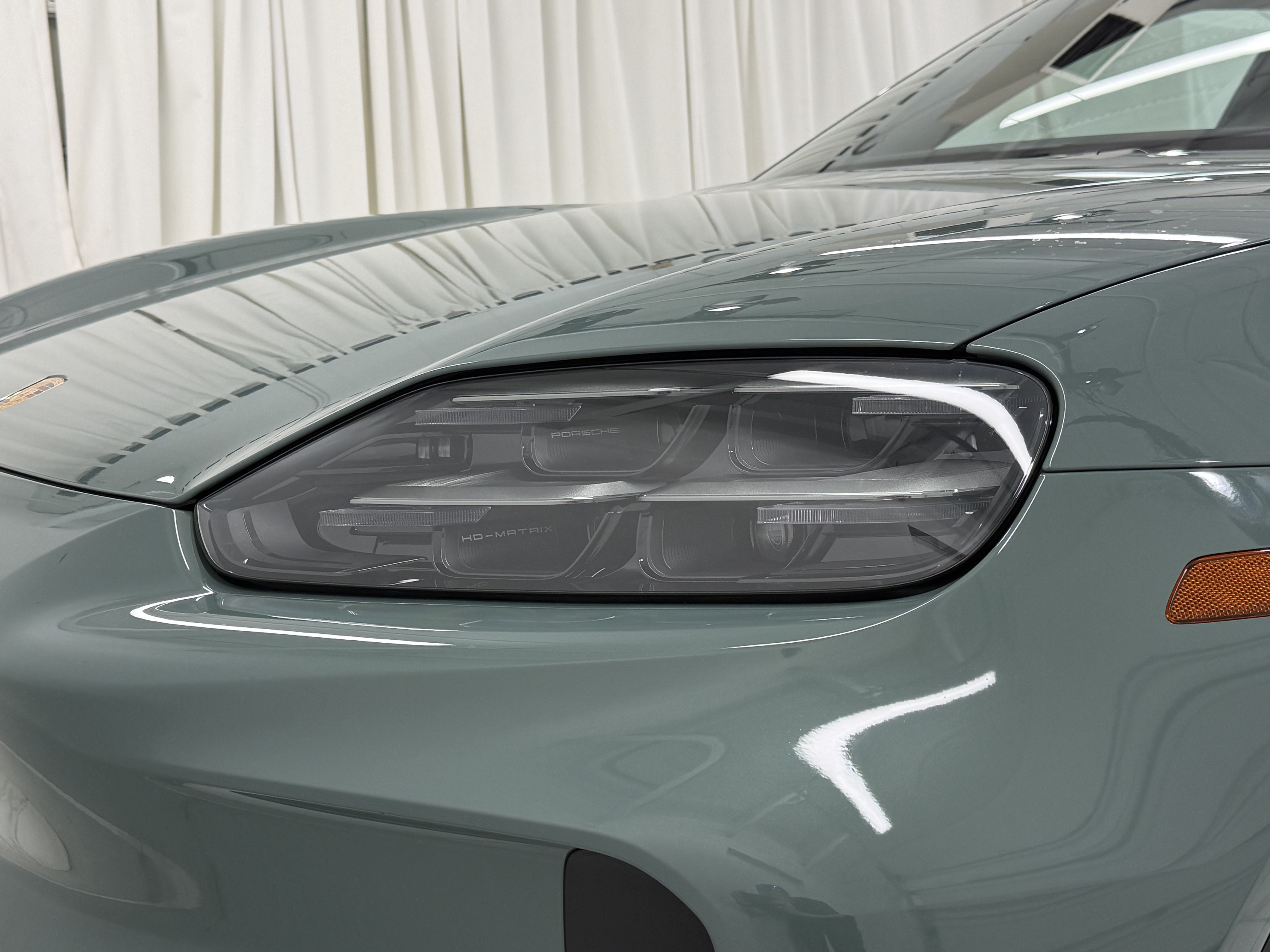 New 2026 Porsche Cayenne Electric AWD/4WD image 17