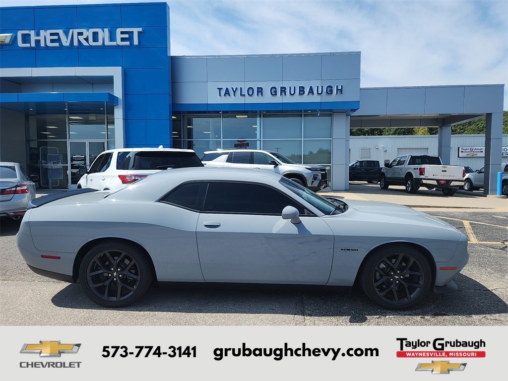 Used 2022 Dodge Challenger R/T w/ Blacktop Package video 1