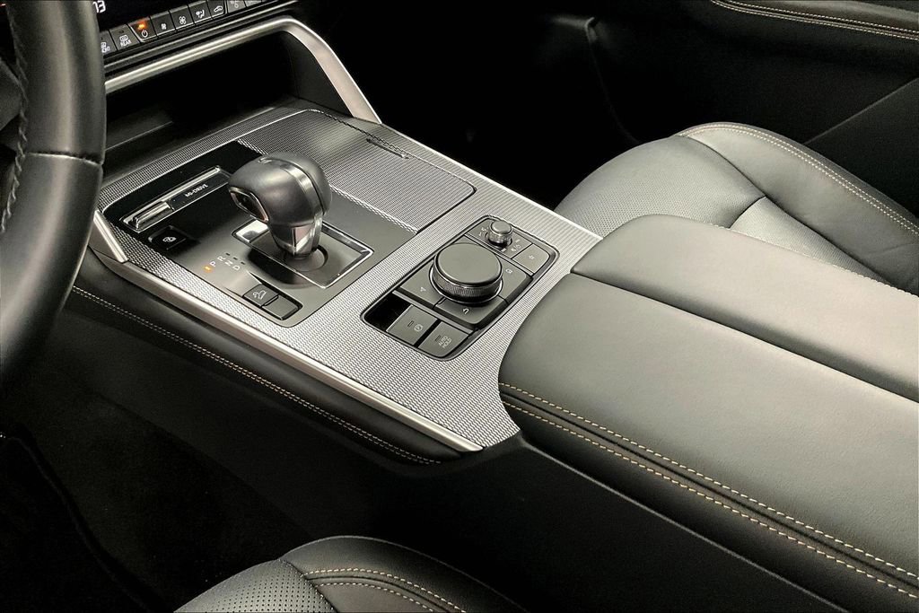 Used 2025 MAZDA CX-70 Plug-In Hybrid w/ Premium Pkg image 17