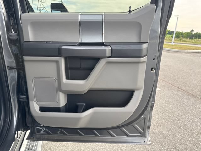 Used 2021 Ford F350 XLT w/ XLT Premium Package AWD/4WD image 17