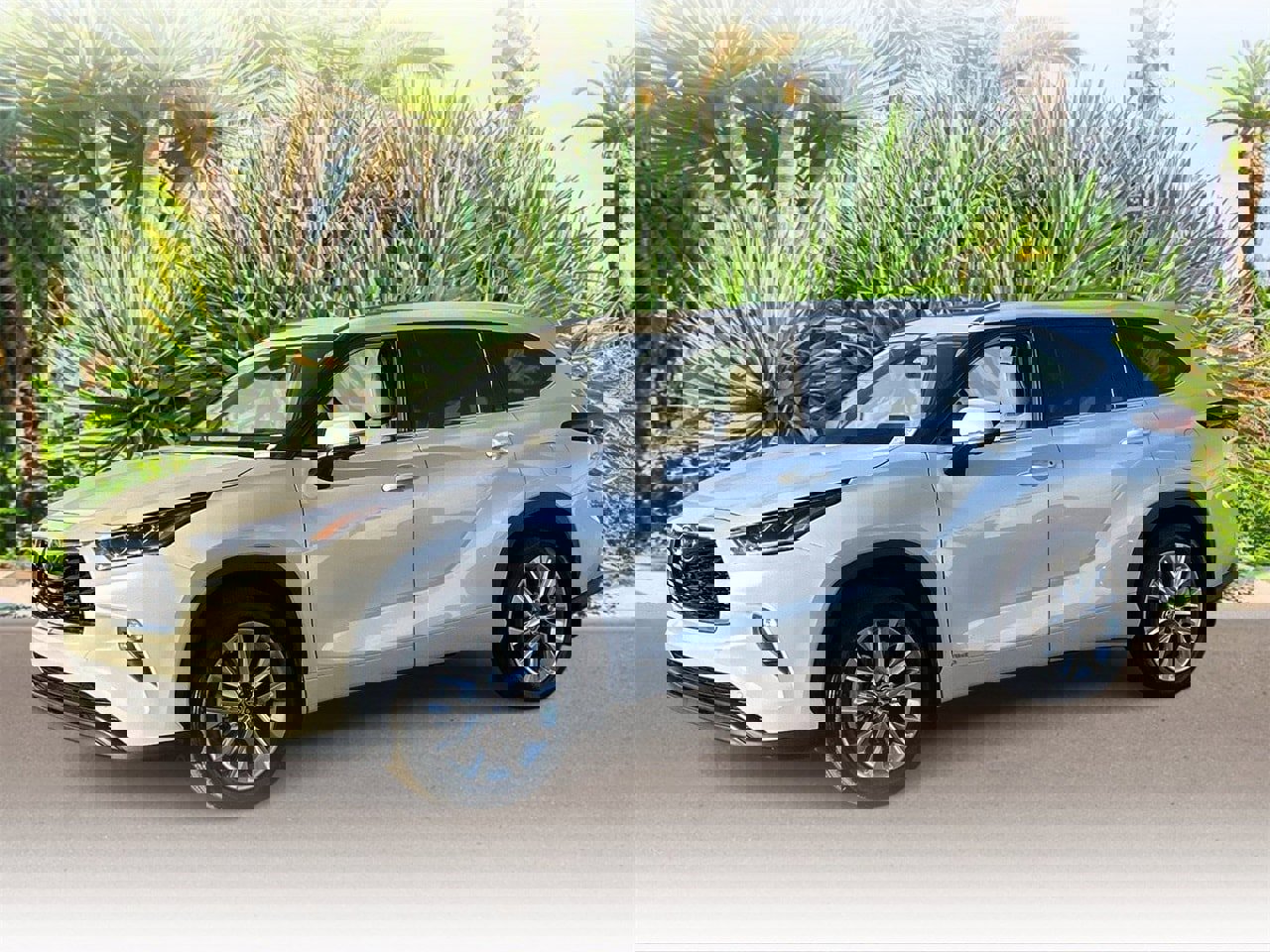 Used 2024 Toyota Highlander Limited