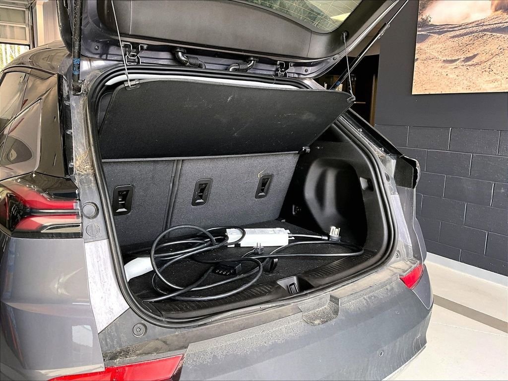Used 2023 Chevrolet Bolt EUV LT w/ Comfort Package image 23