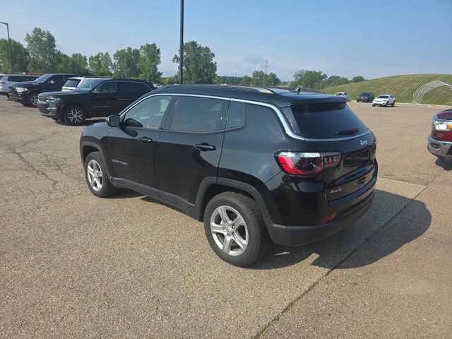 Certified 2023 Jeep Compass Latitude AWD/4WD image 4