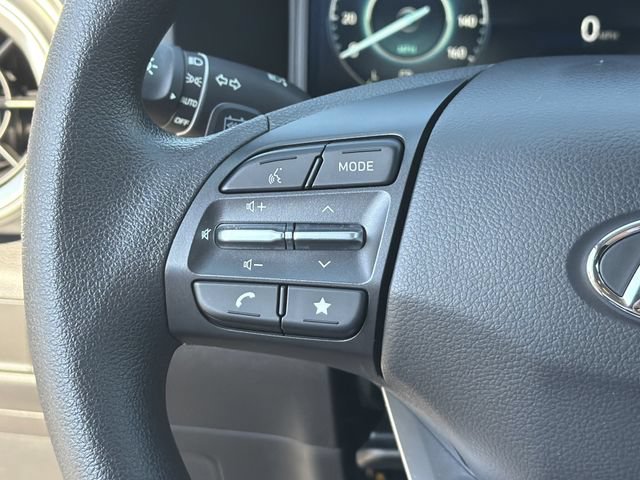 Used 2023 Hyundai Kona SE FWD image 24