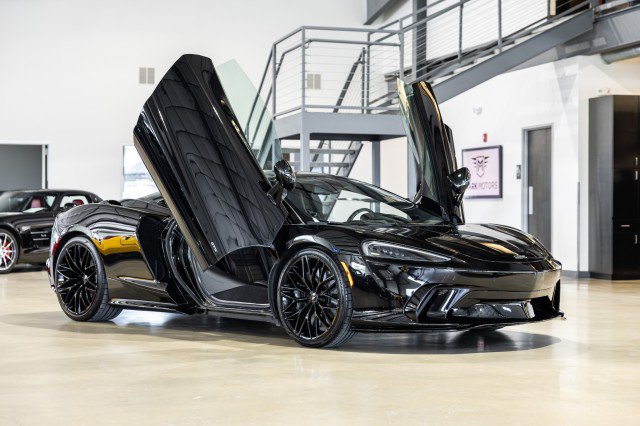 Used 2025 McLaren GTS RWD image 8