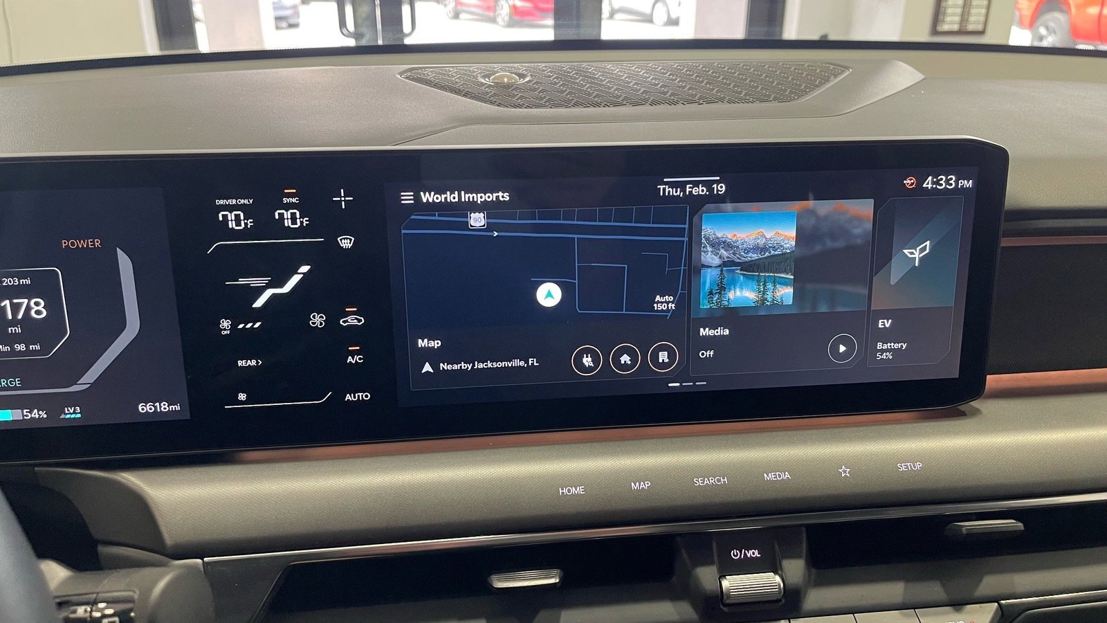 Used 2025 Kia EV9 Land w/ Towing Package image 52