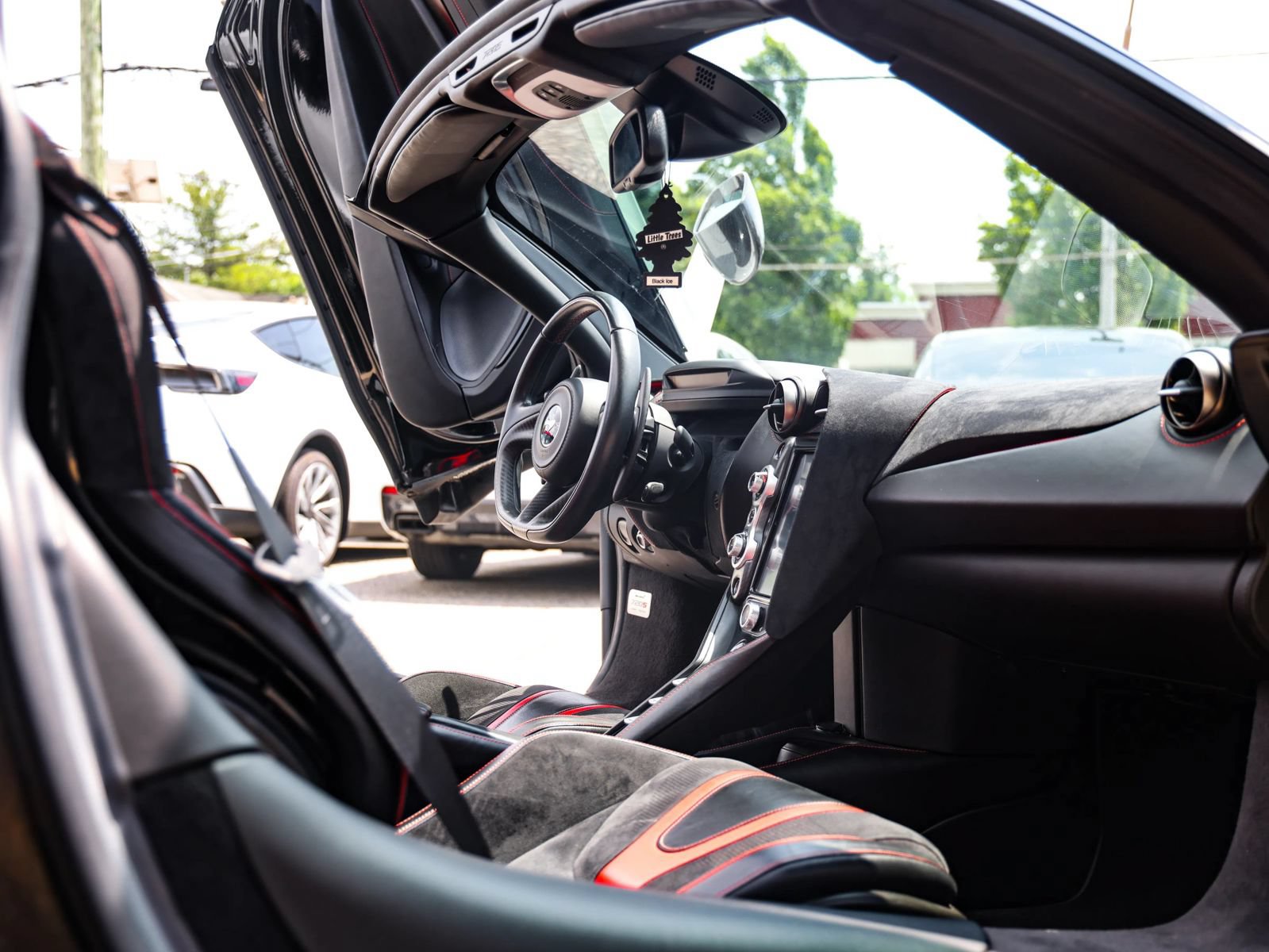 Used 2020 McLaren 720S Spider RWD image 41