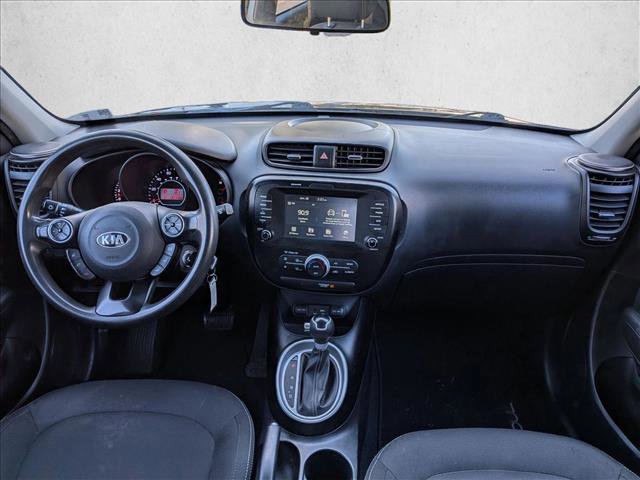 Used 2018 Kia Soul + image 16