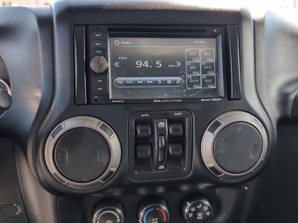 Used 2014 Jeep Wrangler Unlimited Sport w/ Quick Order Package 24S AWD/4WD image 15
