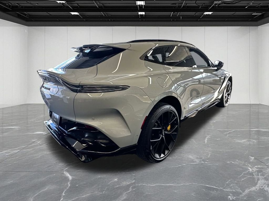 New 2026 Aston Martin DBX 707 image 10