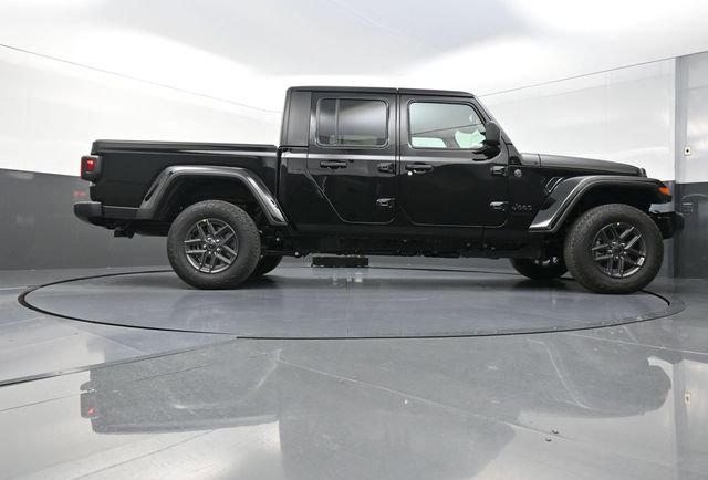 New 2026 Jeep Gladiator Sport image 27