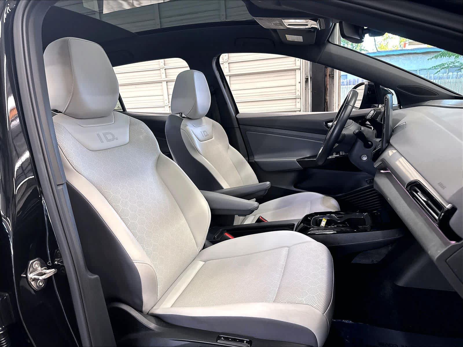 Used 2022 Volkswagen ID.4 Pro S RWD image 32