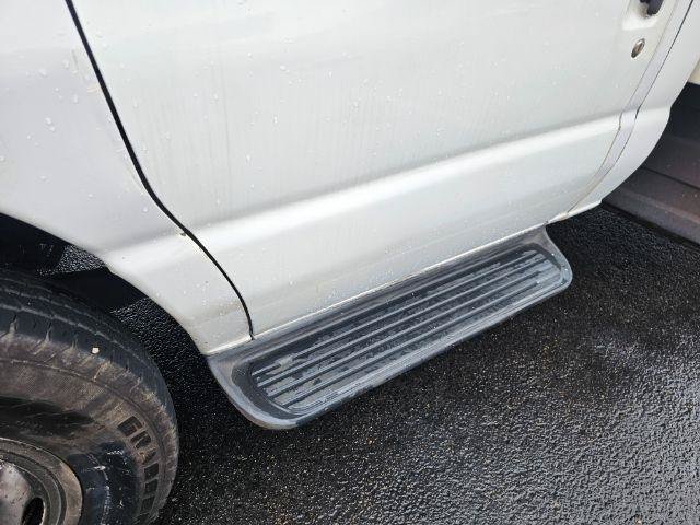 Used 2012 Ford E-450 and Econoline 450 Super Duty RWD image 33