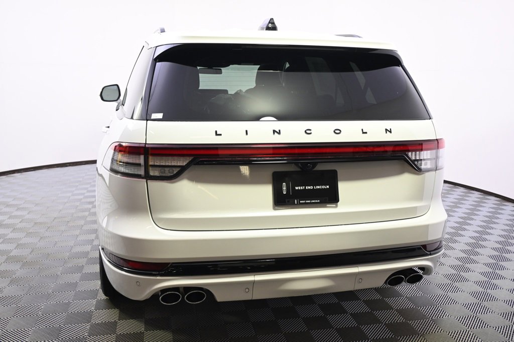 New 2026 Lincoln Aviator Black Label image 4