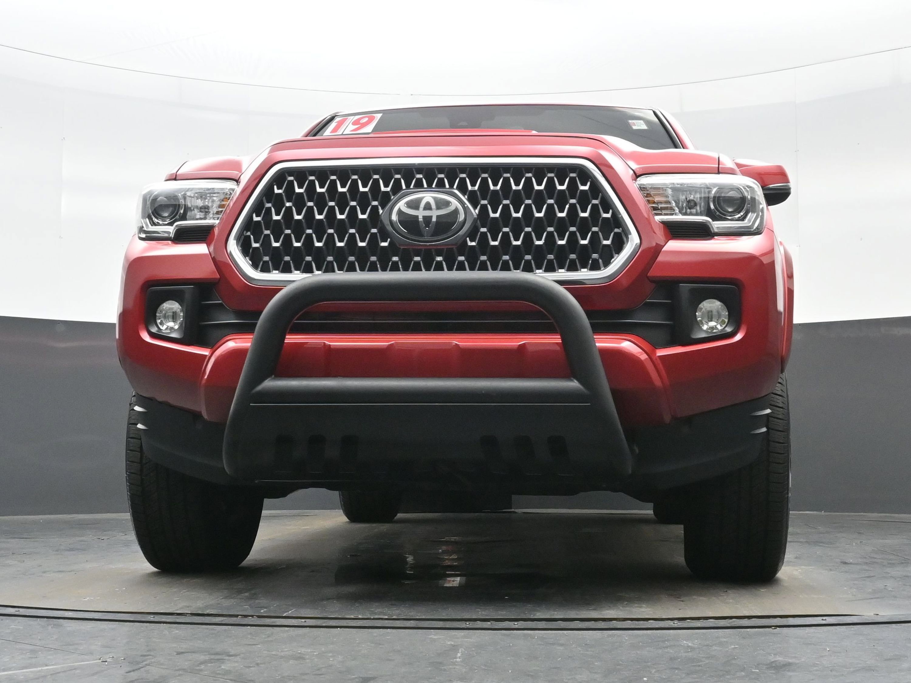 Used 2019 Toyota Tacoma TRD Sport image 25