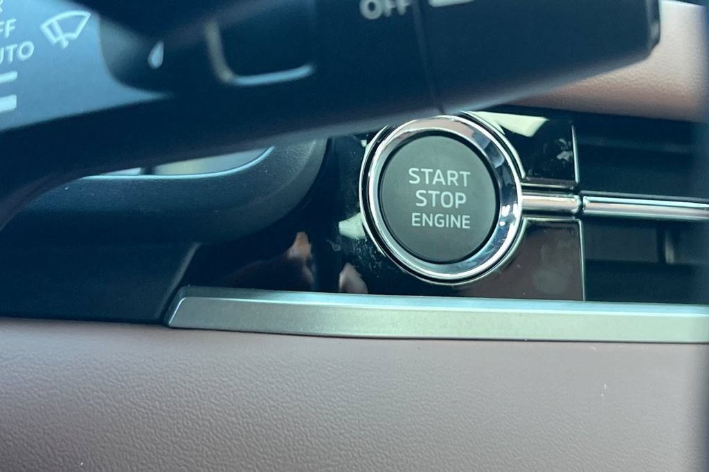 New 2026 Mitsubishi Outlander SEL FWD image 25