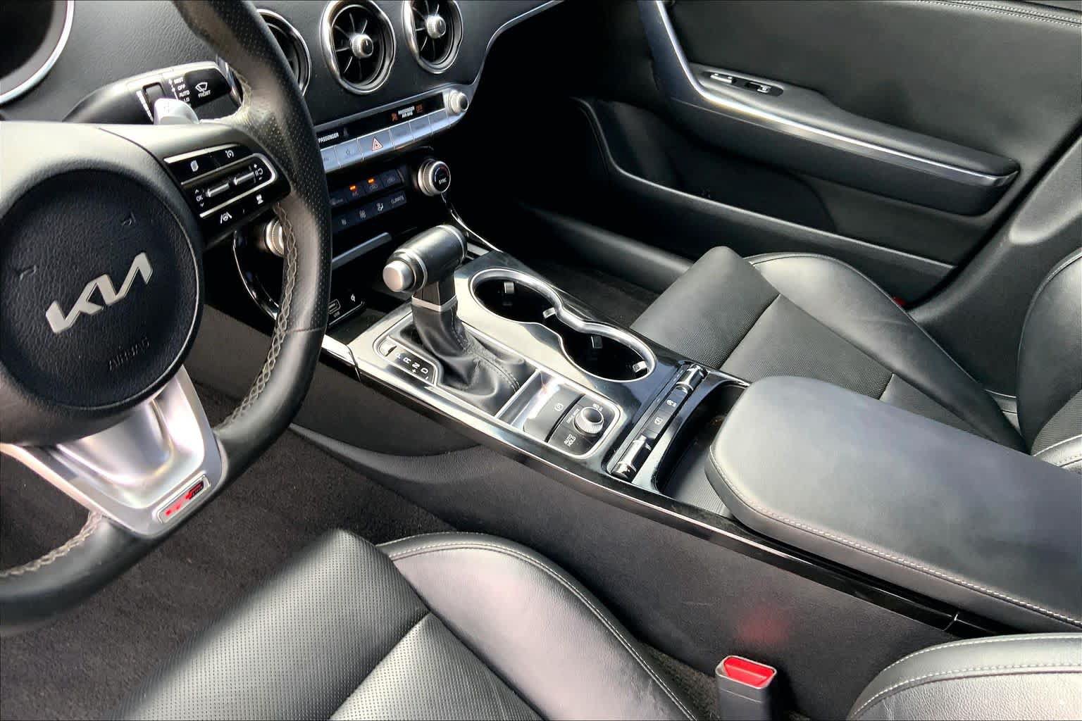 Used 2022 Kia Stinger GT-Line RWD image 16