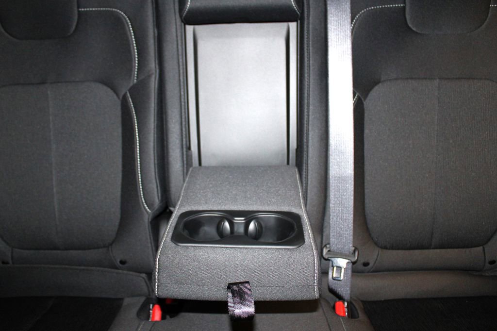 New 2025 Jeep Grand Cherokee Laredo X w/ Luxury Tech Group I image 28