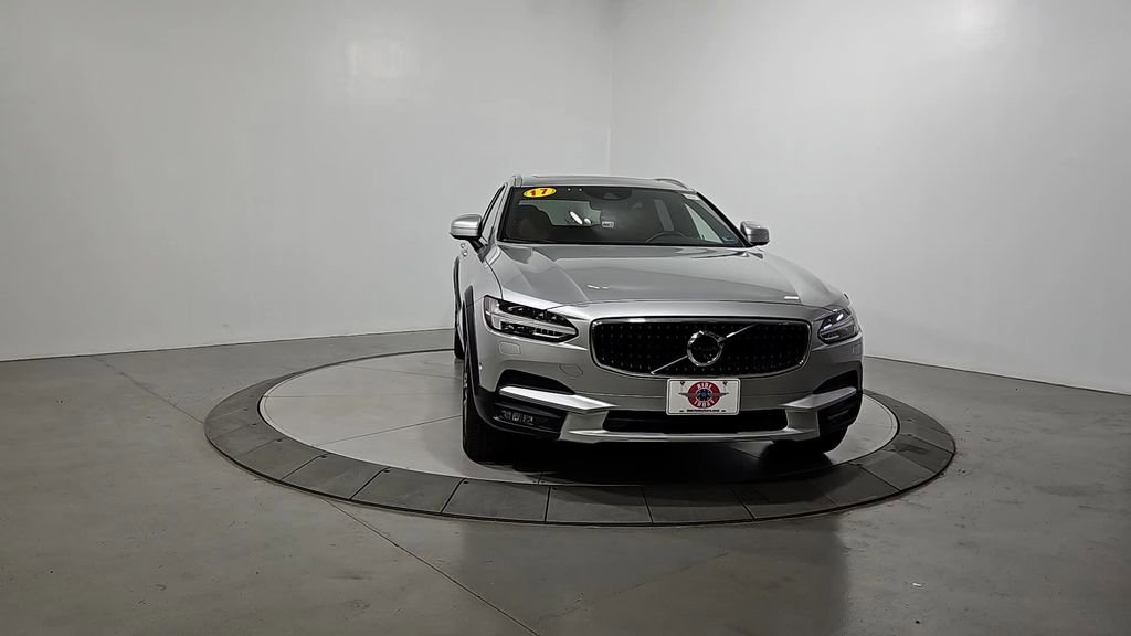 Used 2017 Volvo V90 T6 Cross Country AWD/4WD image 8