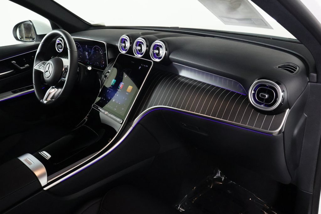 Certified 2025 Mercedes-Benz GLC 350e 4MATIC image 9