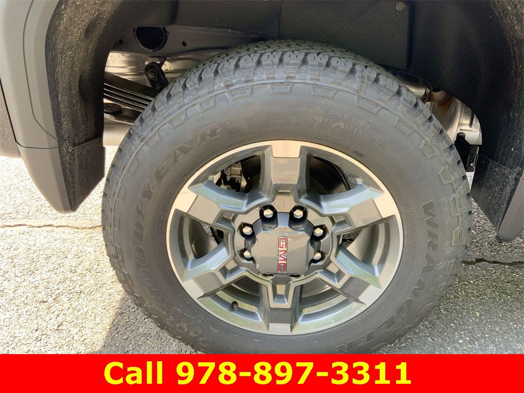 New 2025 GMC Sierra 2500 SLT w/ SLT Convenience Package image 32