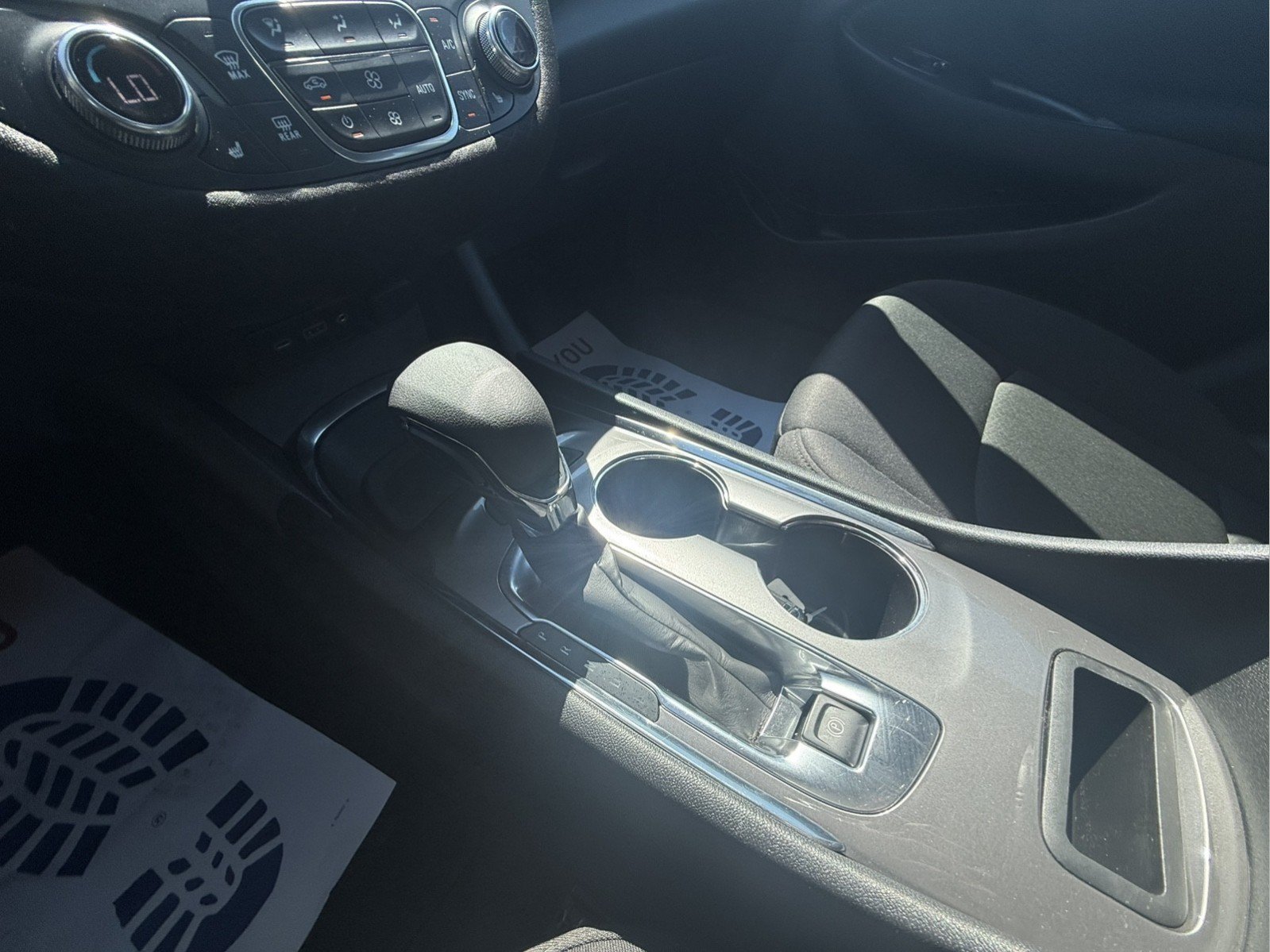 Used 2025 Chevrolet Malibu LT FWD image 13
