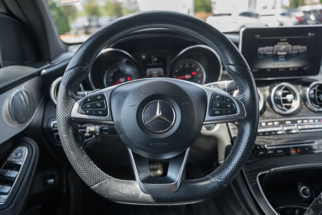 Used 2019 Mercedes-Benz GLC 300 4MATIC image 29