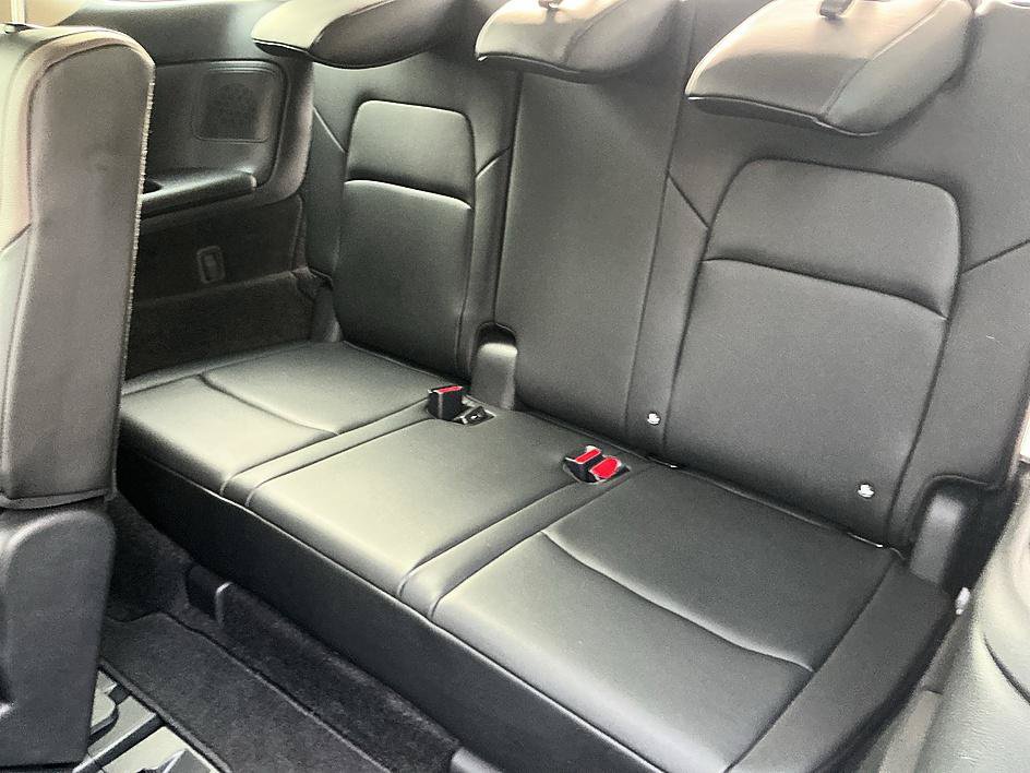 Certified 2025 Nissan Pathfinder Platinum w/ Cargo Package FWD image 30
