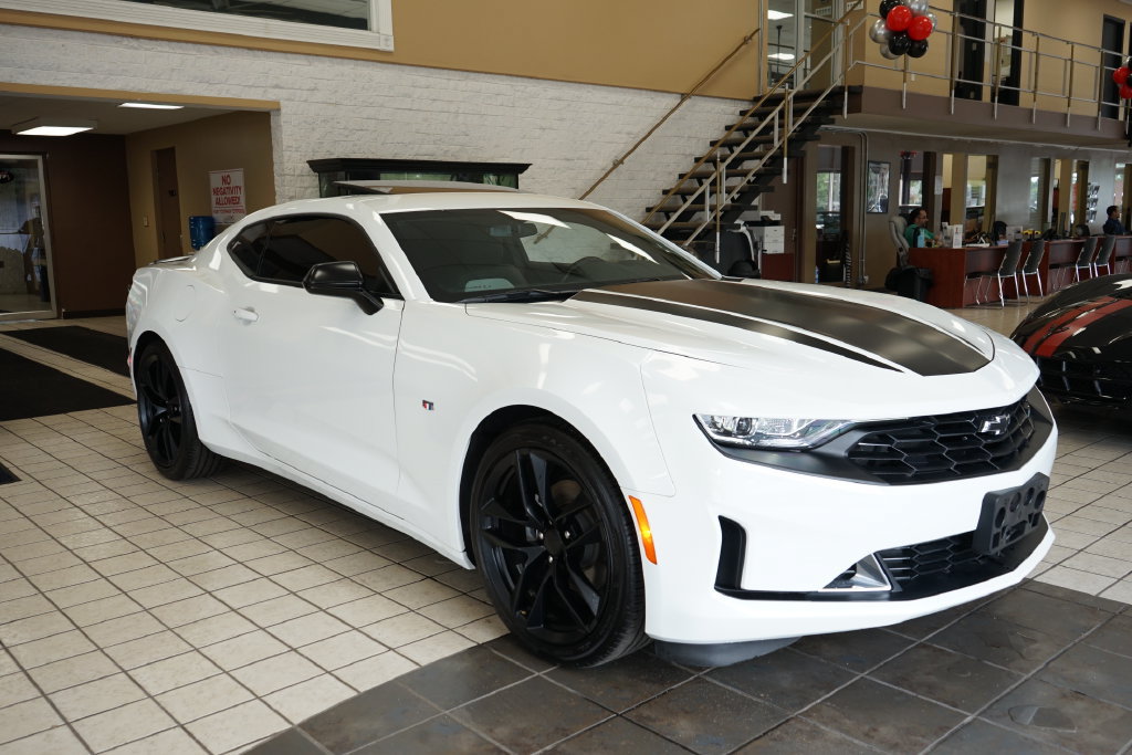 Used 2023 Chevrolet Camaro LT w/ RS Package RWD image 18