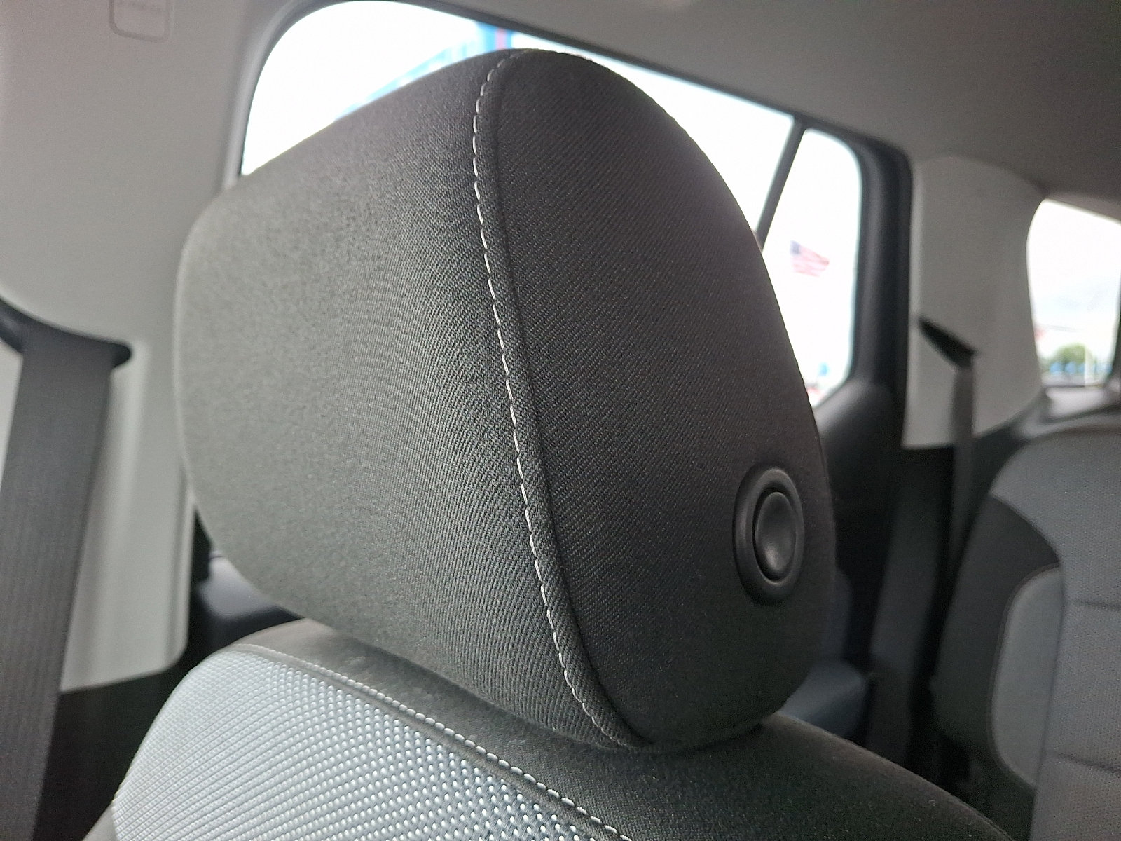 Used 2019 Chevrolet Traverse LT FWD image 13
