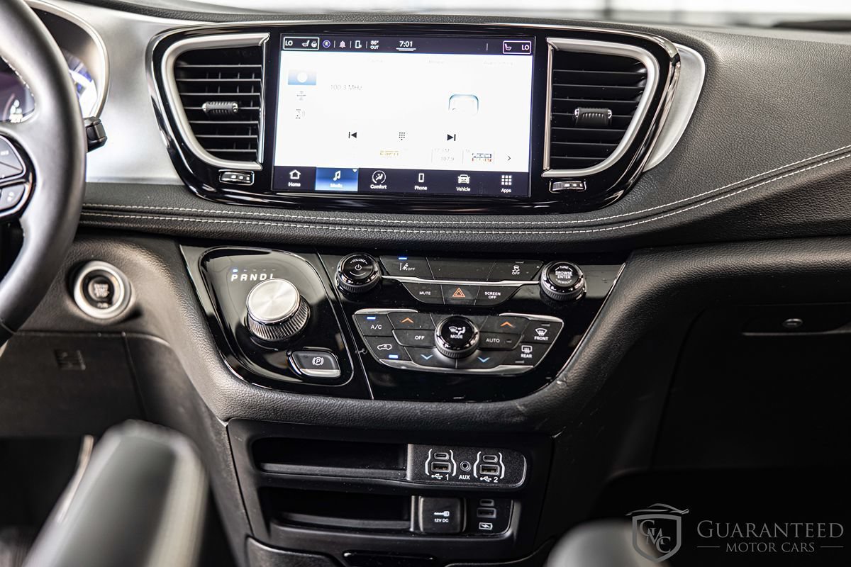 Used 2022 Chrysler Pacifica Touring-L w/ S Appearance Package FWD image 36