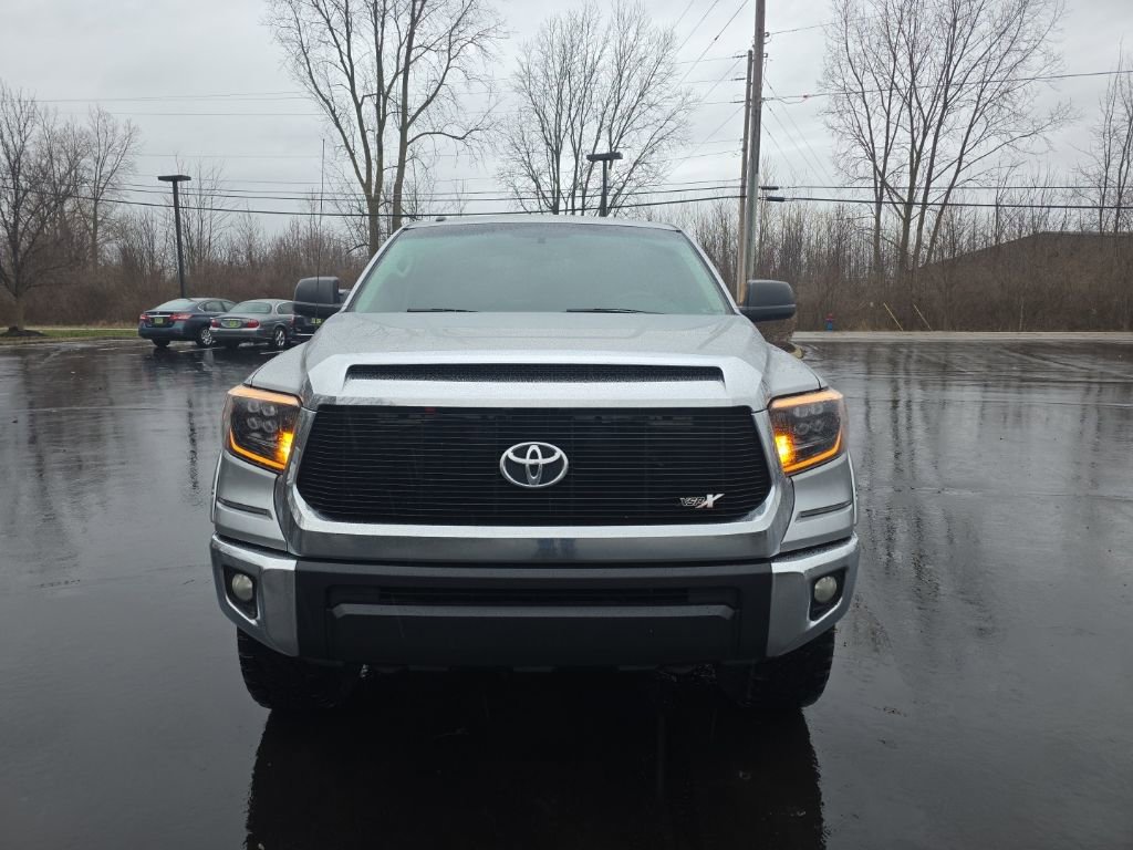 Used 2015 Toyota Tundra SR5 w/ SR5 Upgrade Package image 2